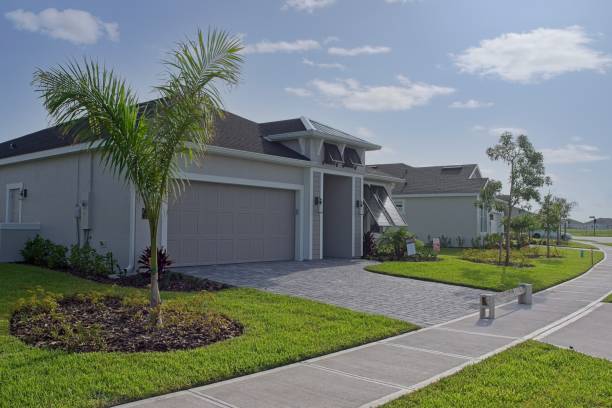 Best Driveway Pavers Near Me  in Country Club Hills, MO