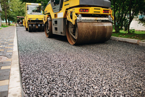 Best Interlocking Driveway Pavers  in Country Club Hills, MO